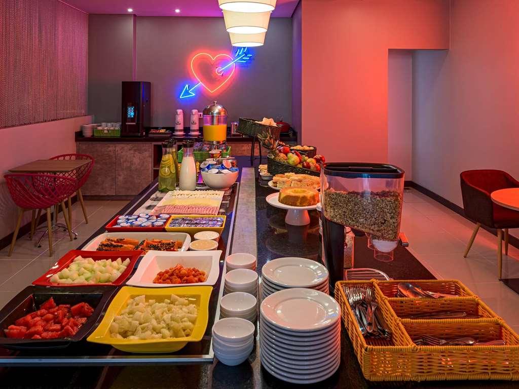 Golden Tower Express Franca By Fenix Hoteis Restoran foto
